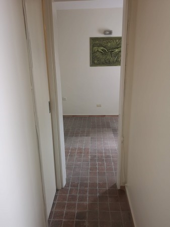 Dpto 2 amb al frente, excelente ubicacion: Hipolito Yrigoyen 9115, Lomas de Zamora