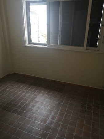 Dpto 2 amb al frente, excelente ubicacion: Hipolito Yrigoyen 9115, Lomas de Zamora