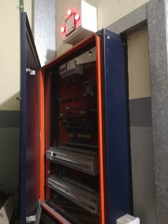 Importante Deposito con oficinas, ubicado en Presidente Peron 1762 Lomas de Zamora
