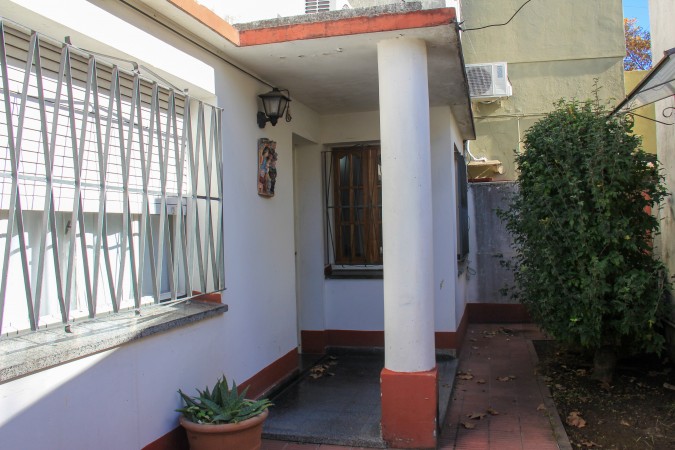 Departamento ph 3 amb t/ casa, ubicado en Pedernera 500 Lomas de Zamora