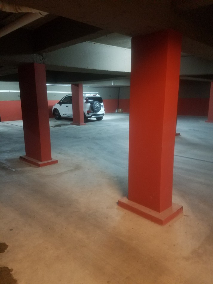 Cochera cubierta en subsuelo, ubicada en Ayacucho 245, Lomas de Zamora