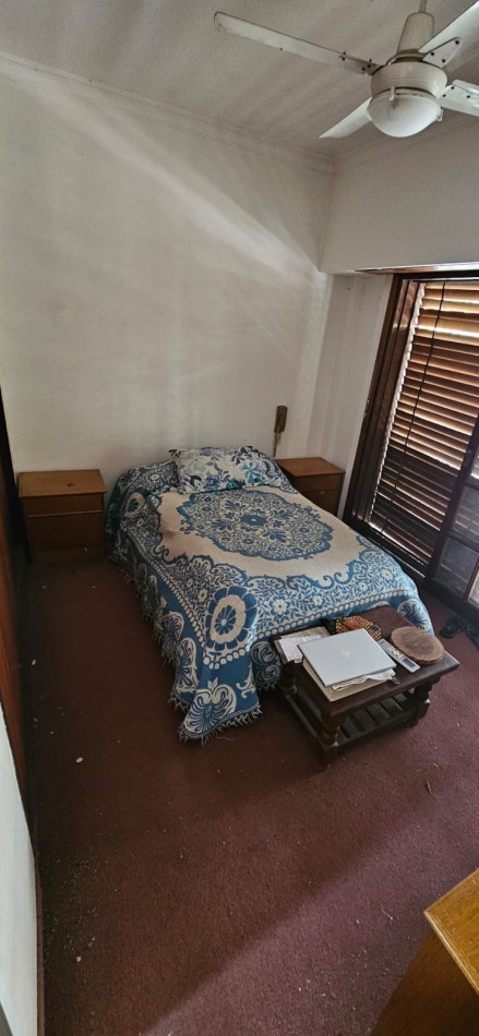 Excelente casa apta credito con local comercial, parque con quincho, parrilla y garage ubicada en Arturo Mateo Bas 308, Remedios de Escalada