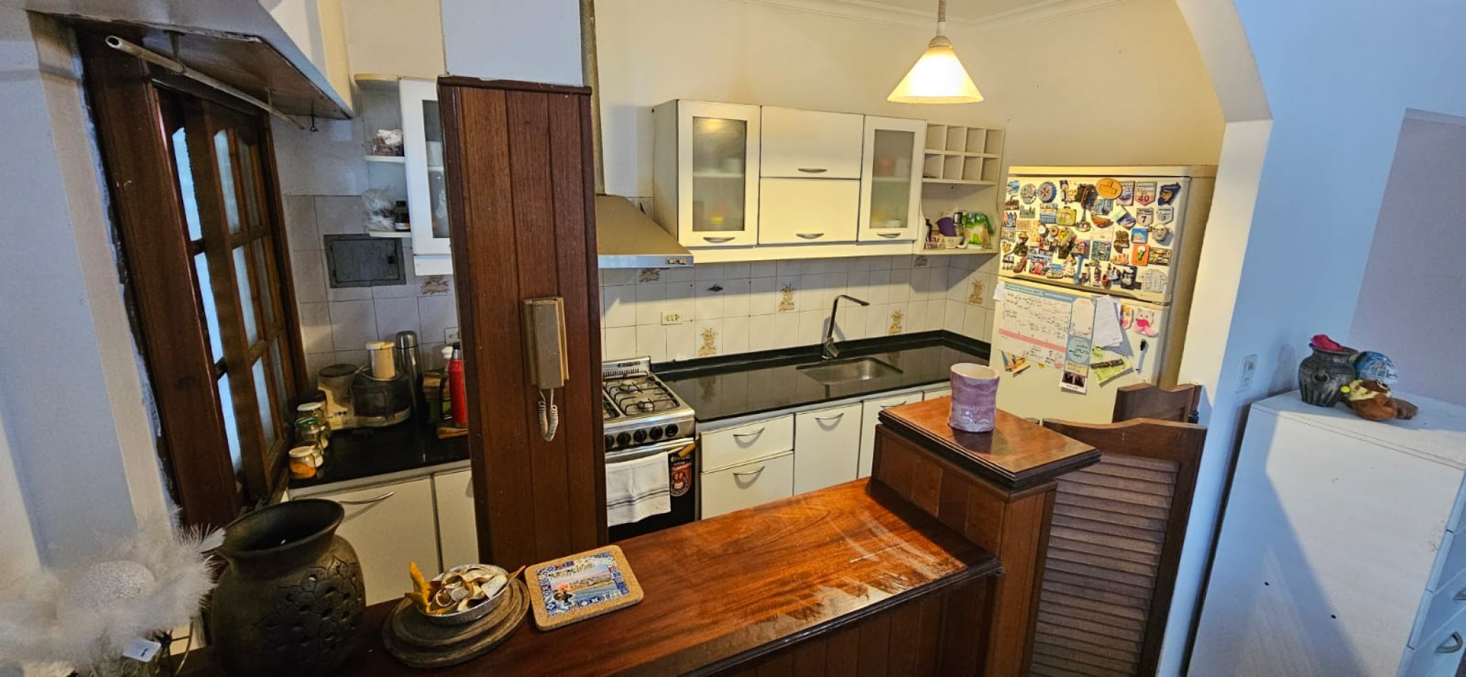 Excelente casa apta credito con local comercial, parque con quincho, parrilla y garage ubicada en Arturo Mateo Bas 308, Remedios de Escalada