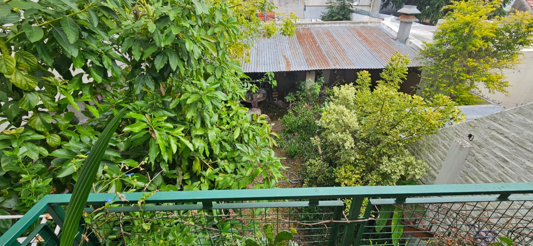 Excelente casa apta credito con local comercial, parque con quincho, parrilla y garage ubicada en Arturo Mateo Bas 308, Remedios de Escalada