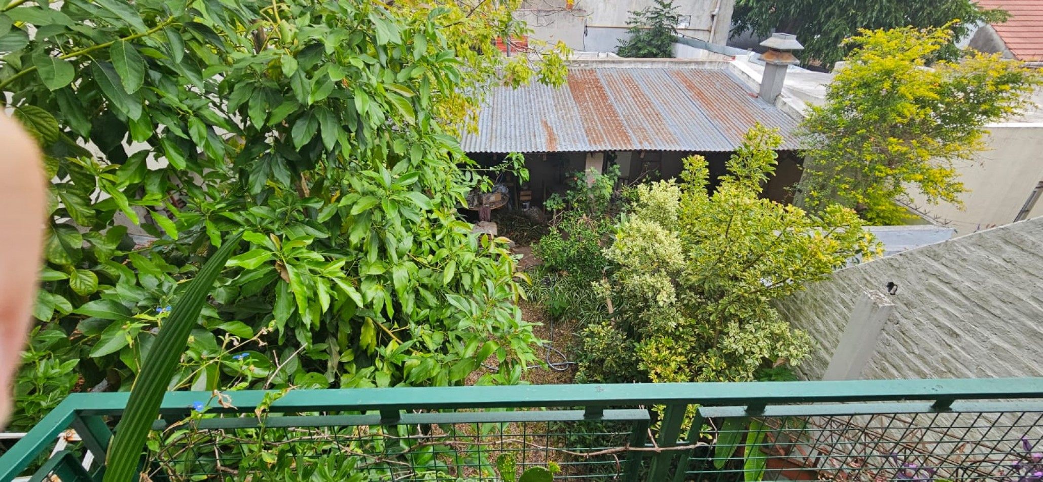 Excelente casa apta credito con local comercial, parque con quincho, parrilla y garage ubicada en Arturo Mateo Bas 308, Remedios de Escalada