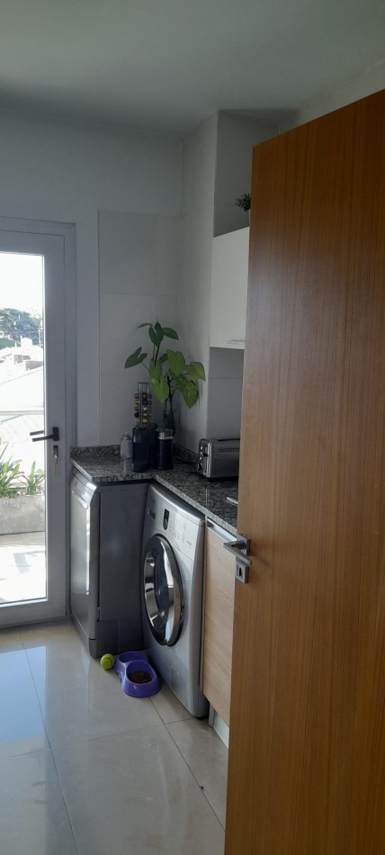 Dpto premium 3 amb al frente con balcon/terraza, 2 cocheras y amenities en el corazon de Adrogue: Cordero 751