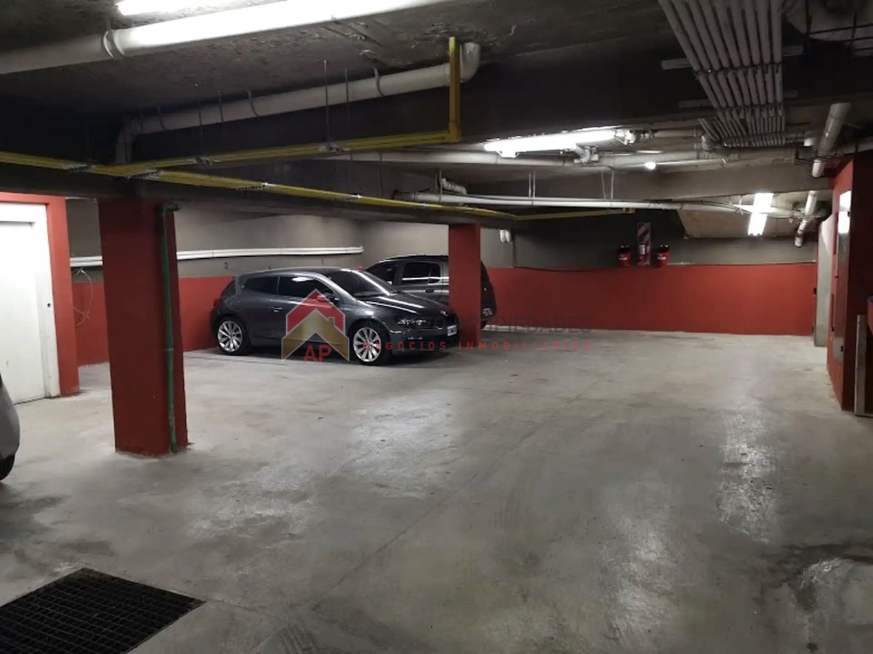 Cochera cubierta en subsuelo, ubicada en Rincon 540, Lomas de Zamora
