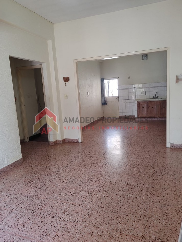 Excelente PH al frente tipo casa 3 amb ubicado en Carlos Tejedor 227 Lomas de Zamora