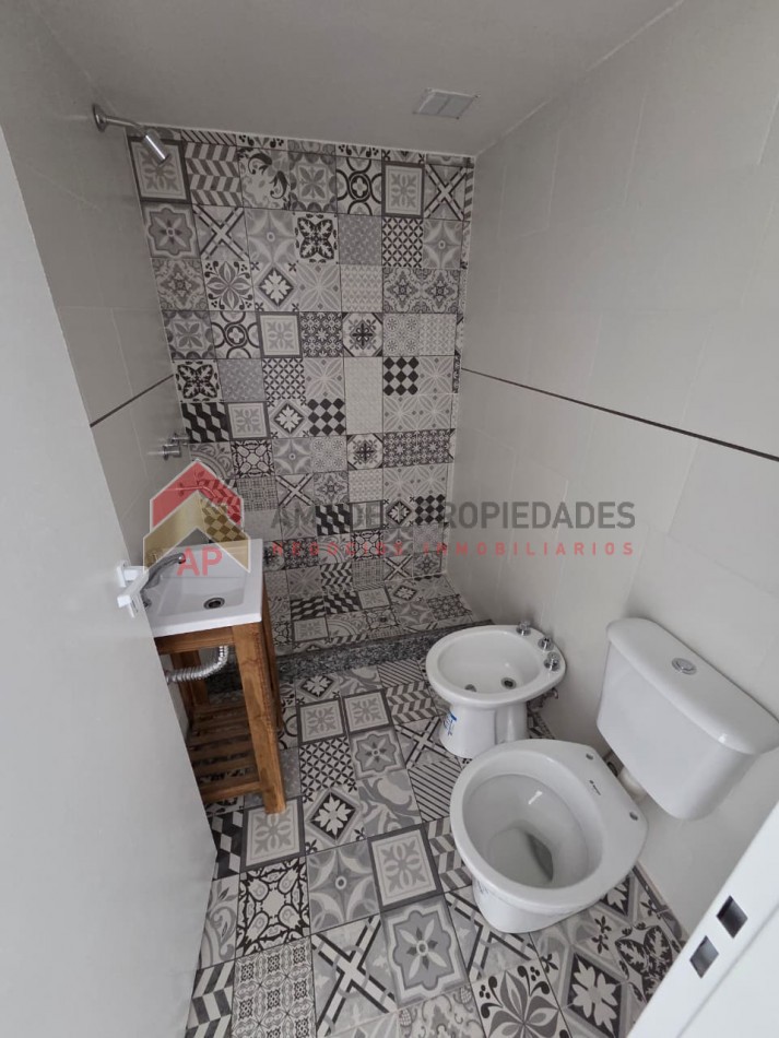 OPORTUNIDAD: Monoambiente a estrenar contrafrente en 2° piso. Excelente ubicacion: Pedernera 279, Lomas de Zamora
