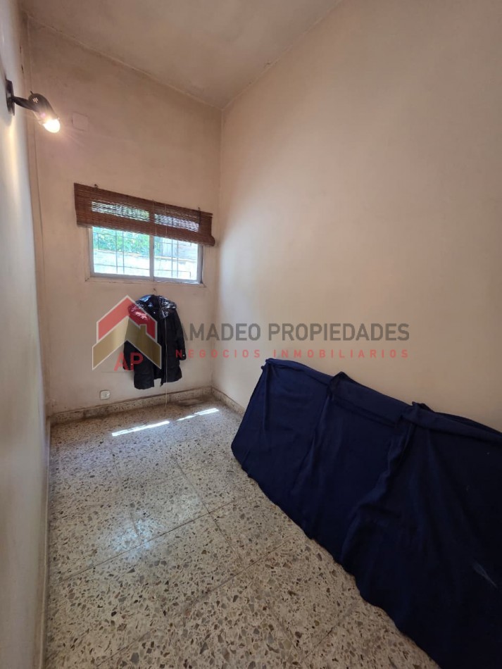 Ph 3 amb con patio en planta baja sin expensas. Muy buena ubicacion: Anchorena 945, Temperley