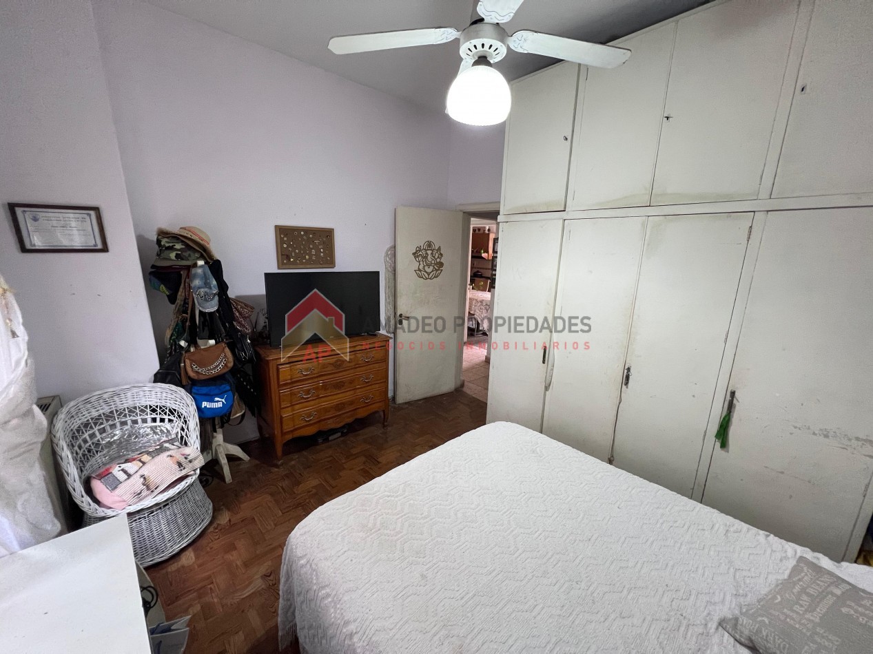 Casa 4 amb con cochera, patio y terraza. Ubicada en Riobamba 900 Temperley