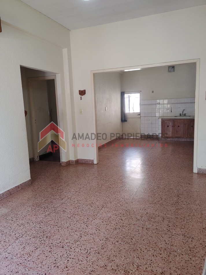 Excelente PH al frente tipo casa 3 amb ubicado en Carlos Tejedor 227 Lomas de Zamora