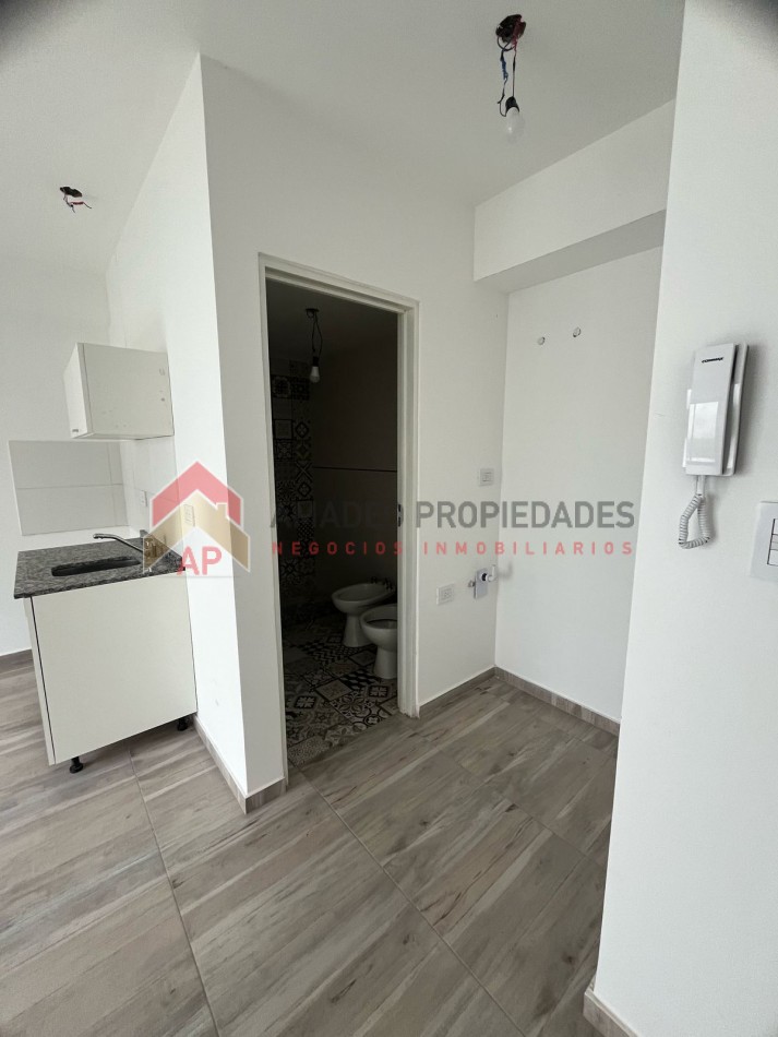 Dpto monoamb c/ patio a estrenar, contrafrente pb, ubicado en Hipolito Yrigoyen 7724, Banfield