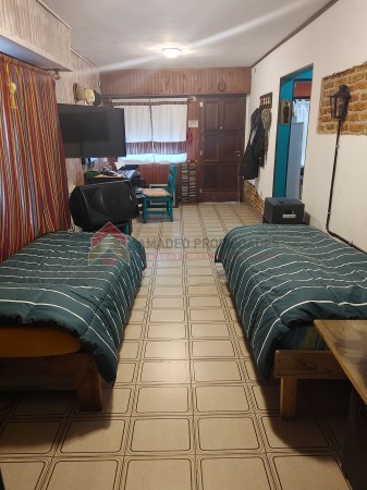 Casa 4 amb con cochera, ubicada en Esmeralda 2058 Lomas de Zamora
