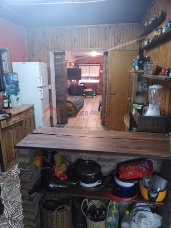 Casa 4 amb con cochera, ubicada en Esmeralda 2058 Lomas de Zamora