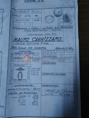 Dos Ph tipo Casa con local al frente, terreno libre y un gran galpon, ubicada en Balcarce 541, Lomas de Zamora