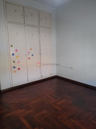 Excelente PH al frente tipo casa 3 amb ubicado en Carlos Tejedor 227 Lomas de Zamora
