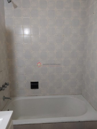 Excelente PH al frente tipo casa 3 amb ubicado en Carlos Tejedor 227 Lomas de Zamora