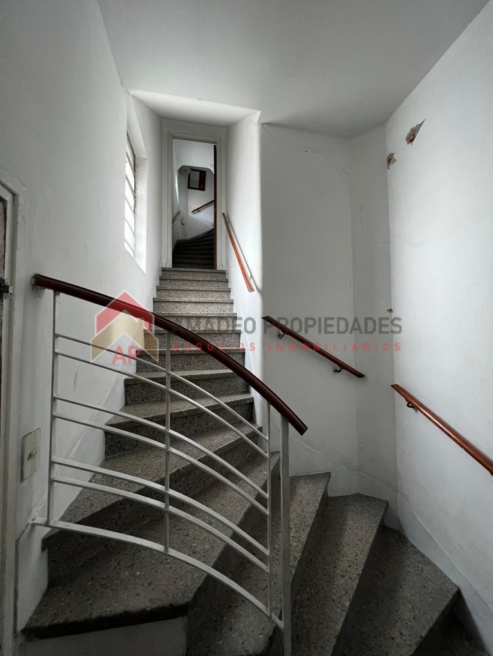 Excelente Ph t/casa 1er piso 6 amb ubicado en Guemes 810, Avellaneda