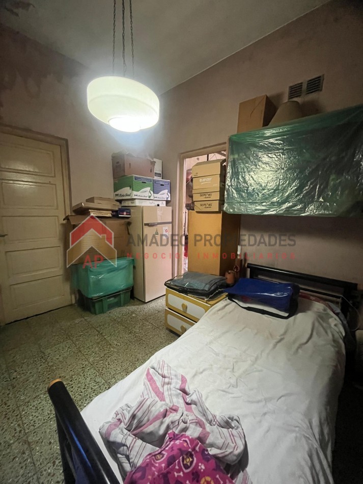 Casa 3 amb grandes APTO CRED c/cochera, jardin y patio ubicada en Warnes 1488, Lanus Oeste 