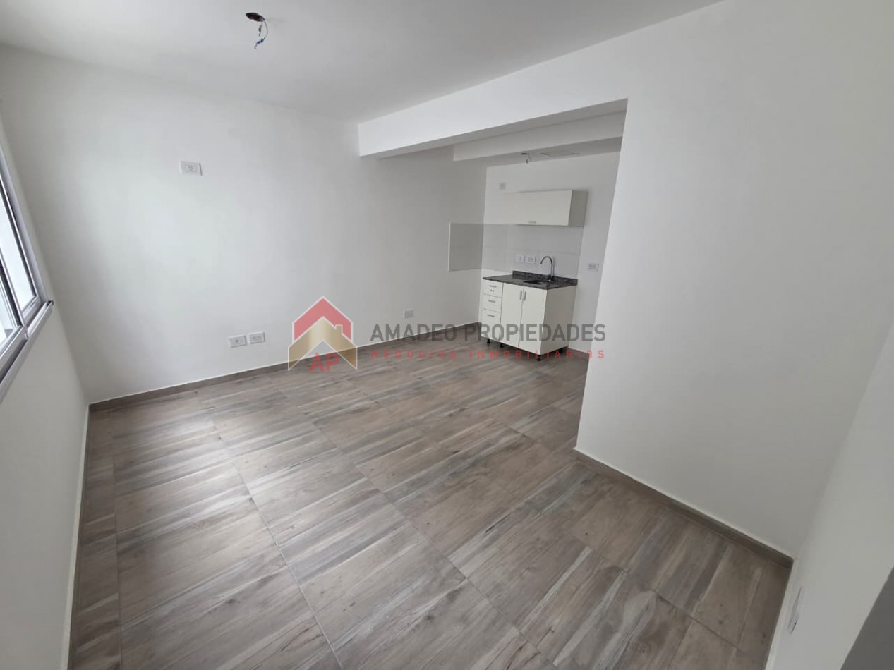 OPORTUNIDAD: monoambiente a estrenar interno en 2° piso. Excelente ubicacion: Pedernera 279, Lomas de Zamora