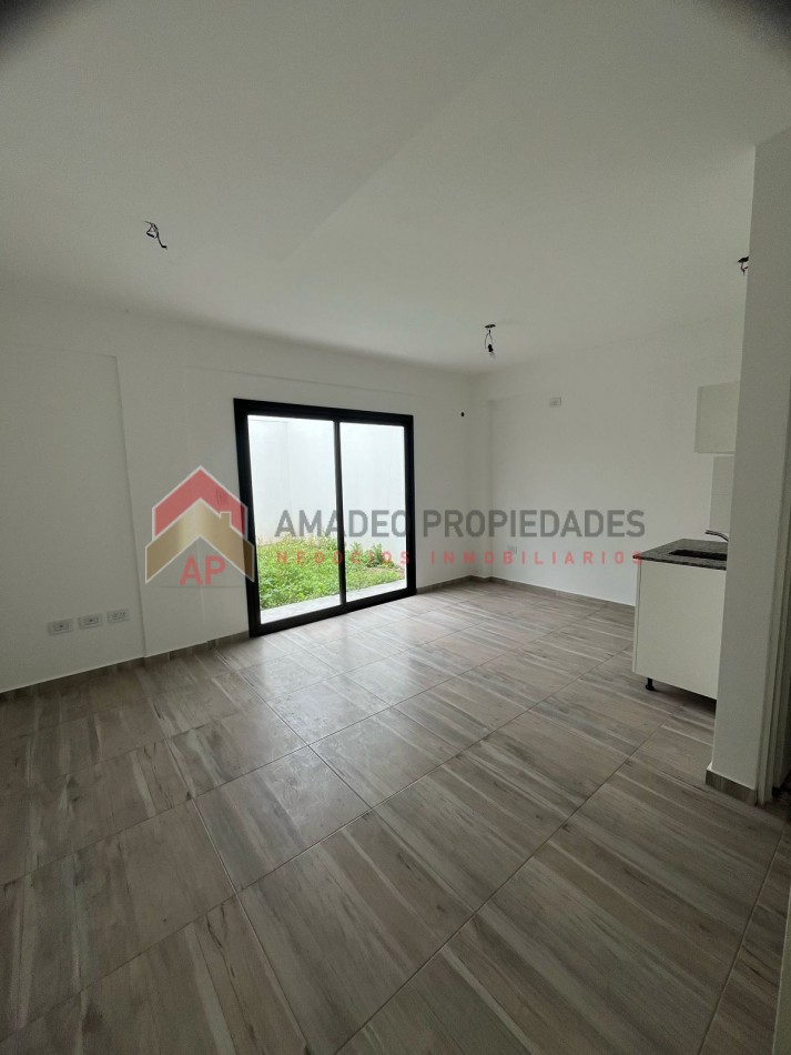Dpto monoamb c/ patio a estrenar, contrafrente pb, ubicado en Hipolito Yrigoyen 7724, Banfield