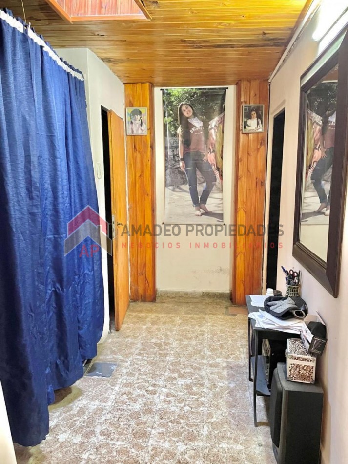 Excelente ph amplio 3 amb al frente con cochera y terraza. Ubicado en Enrique Fernandez al 3000, Lanus Este