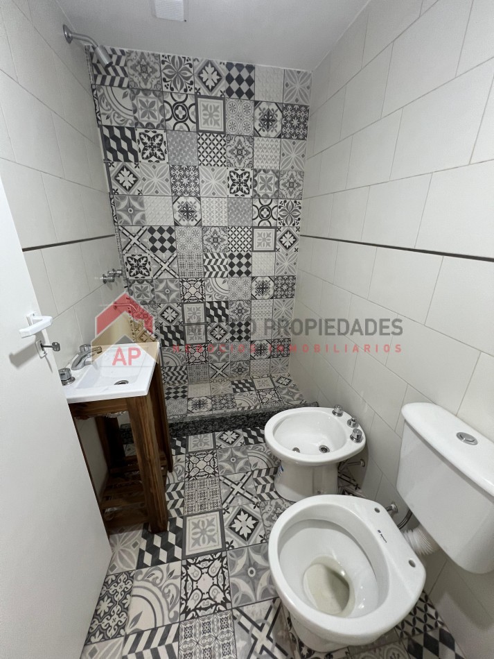 Dpto monoamb, interno con patio a estrenar pb, ubicado en Bolivar 359 Lomas de Zamora