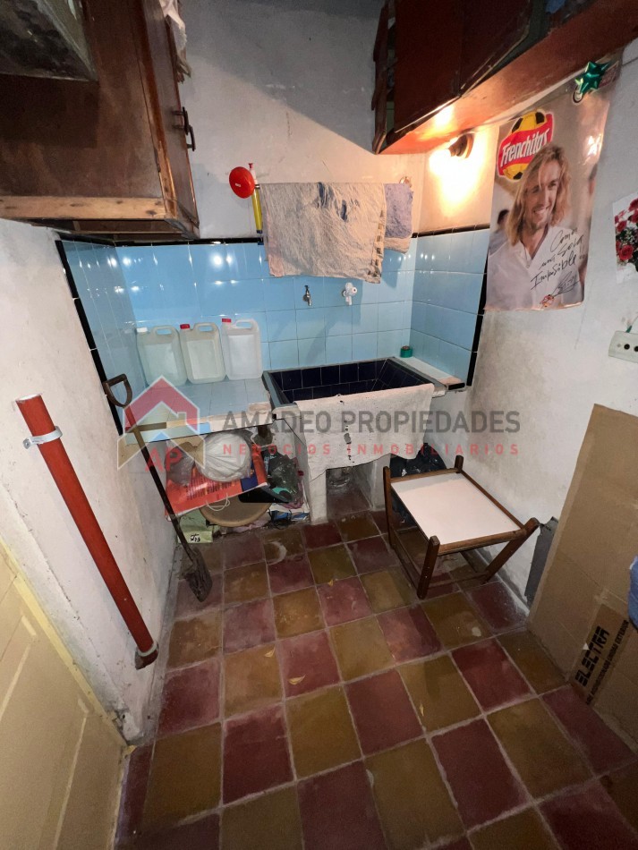 Casa 4 amb con gran parque, APTO CREDITO. Ubicada en Senillosa 171, Temperley