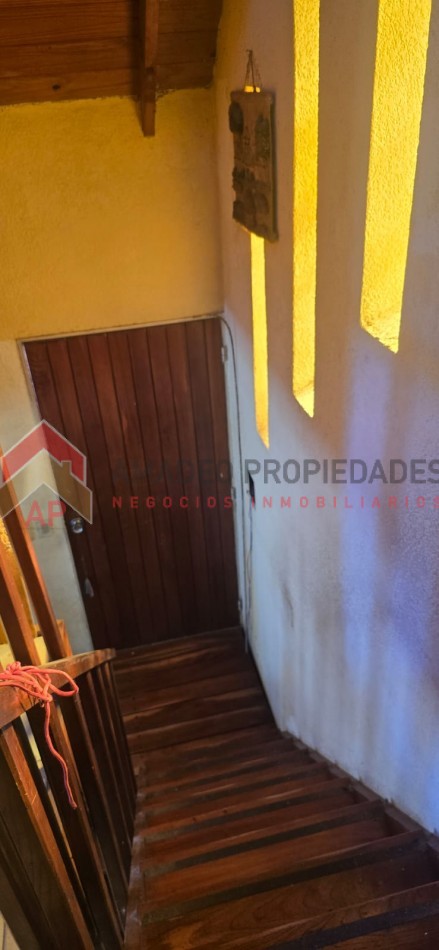 Casa 3 amb con jardin y parrilla, ubicado en Azul 298, Monte Grande