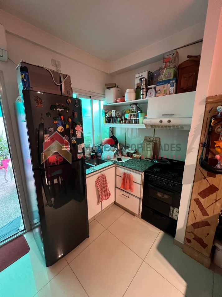 Impecable dpto 2 amb APTO CREDITO con patio y cochera, ubicado en Ayacucho 245 Lomas de Zamora