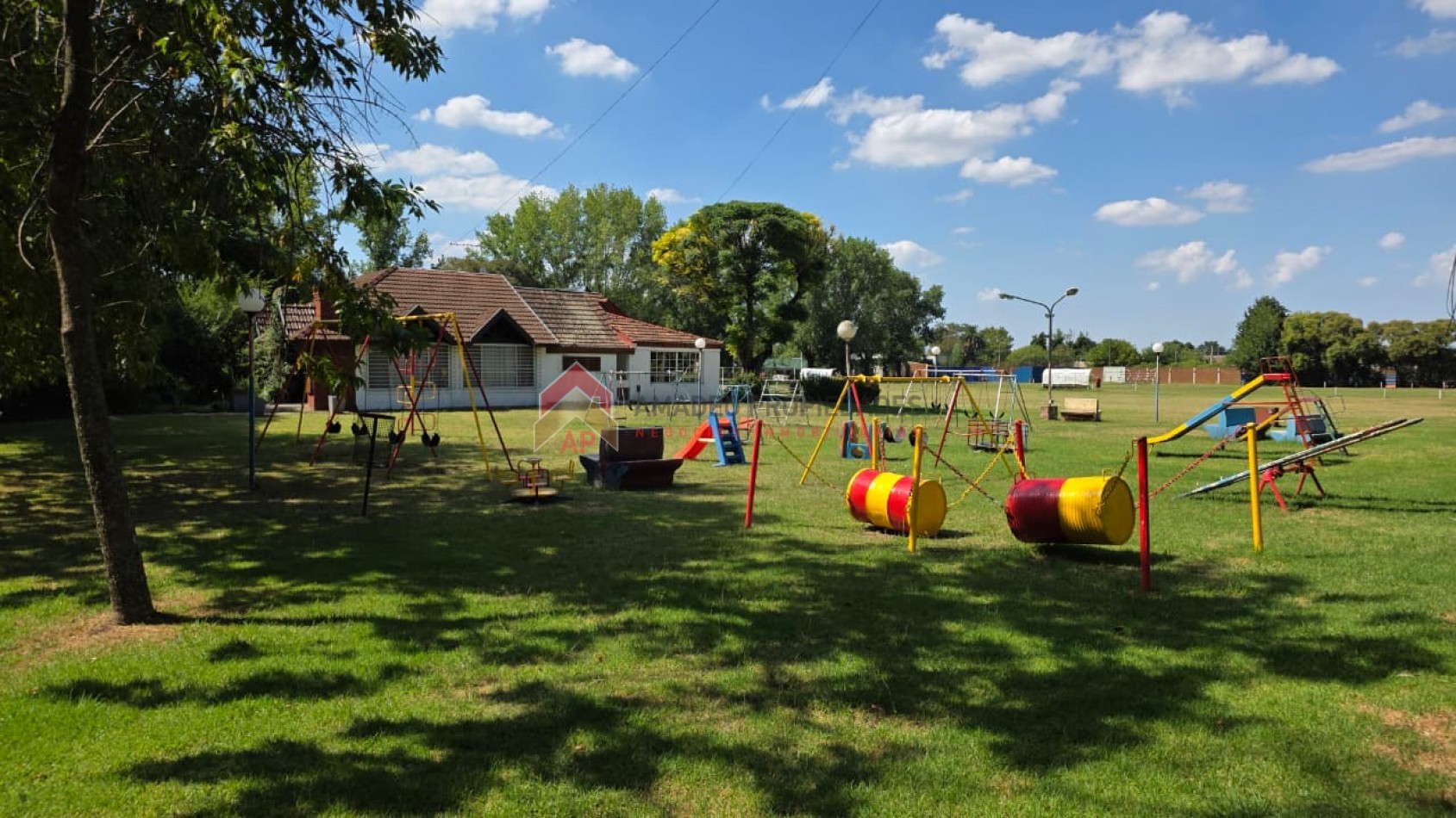 Casa 2 amb con patio, jardin y parrilla. Ubicado en Azul 298, Monte Grande