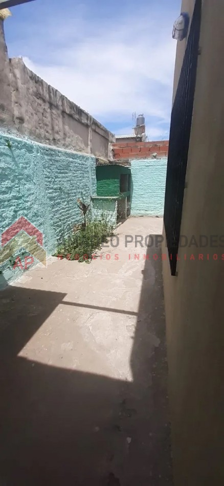 Gran casa 3 amb con patio y cochera ubicada en Gral. Necochea 925, Llavallol