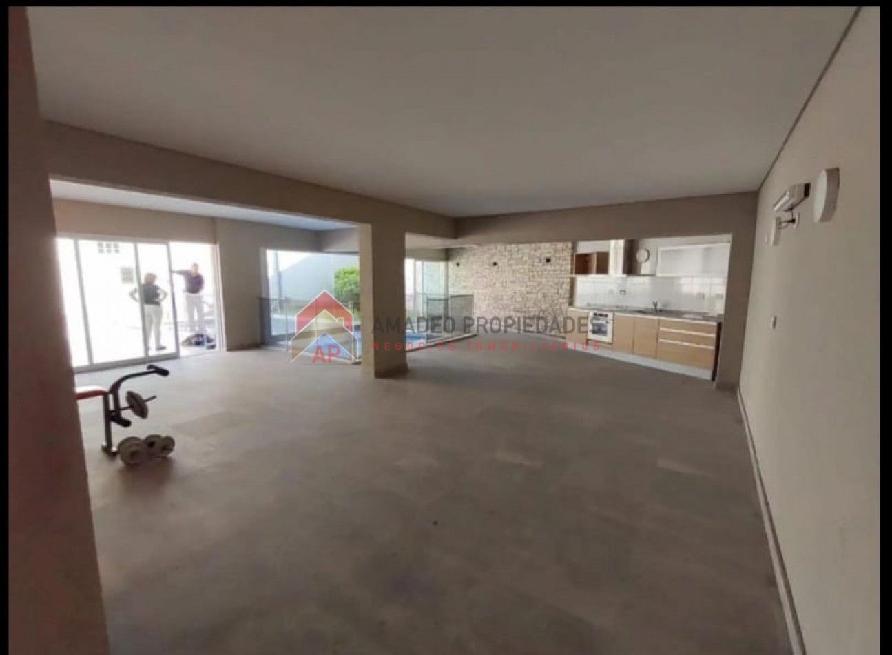 Dpto premium 3 amb al frente con balcon/terraza, 2 cocheras y amenities en el corazon de Adrogue: Cordero 751