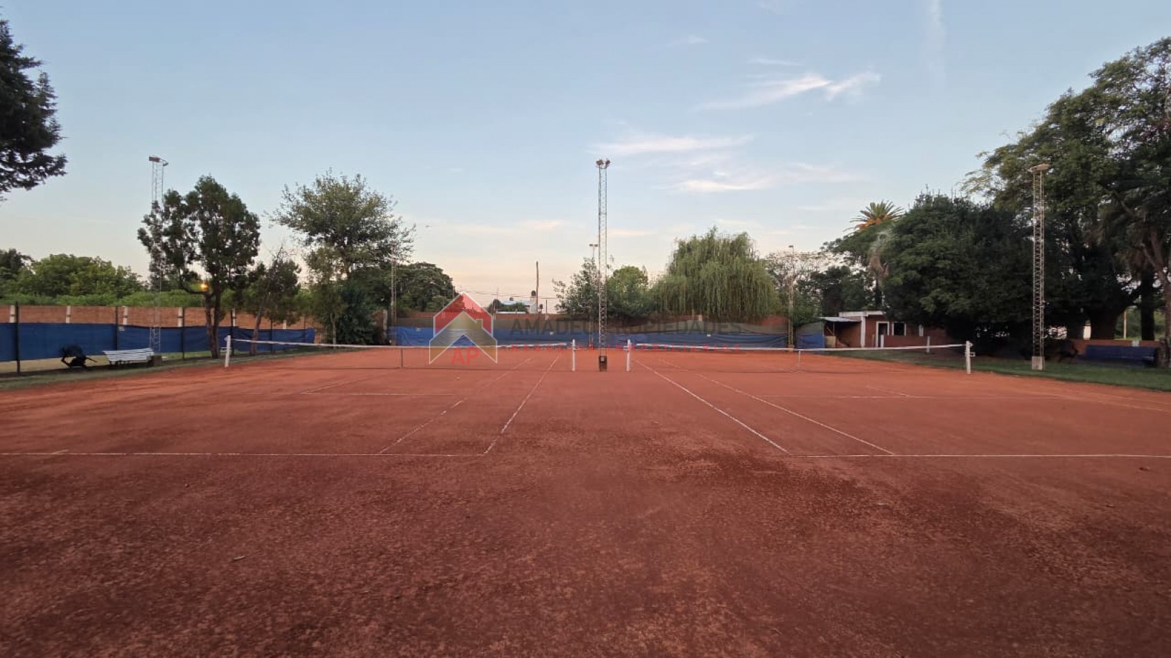 Bungalows 2 amb con patio y jardin. ubicado en Azul 298, Monte Grande