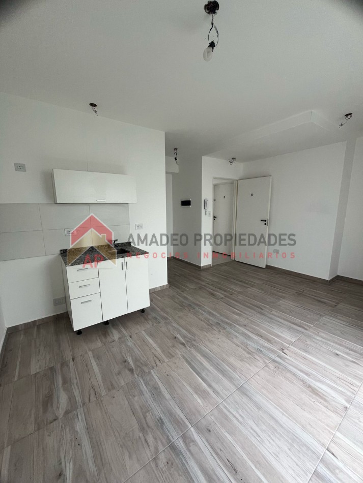 Dpto monoamb c/ patio a estrenar, contrafrente pb, ubicado en Hipolito Yrigoyen 7724, Banfield
