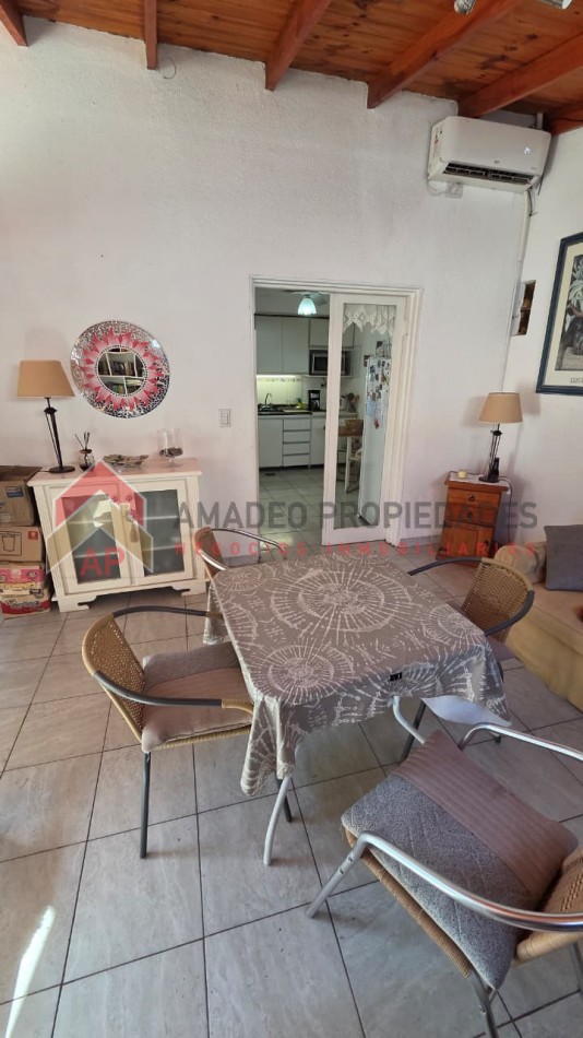 Hermosa casa 3 amb con jardin y parrilla. Ubicada en Azul 298, Monte Grande