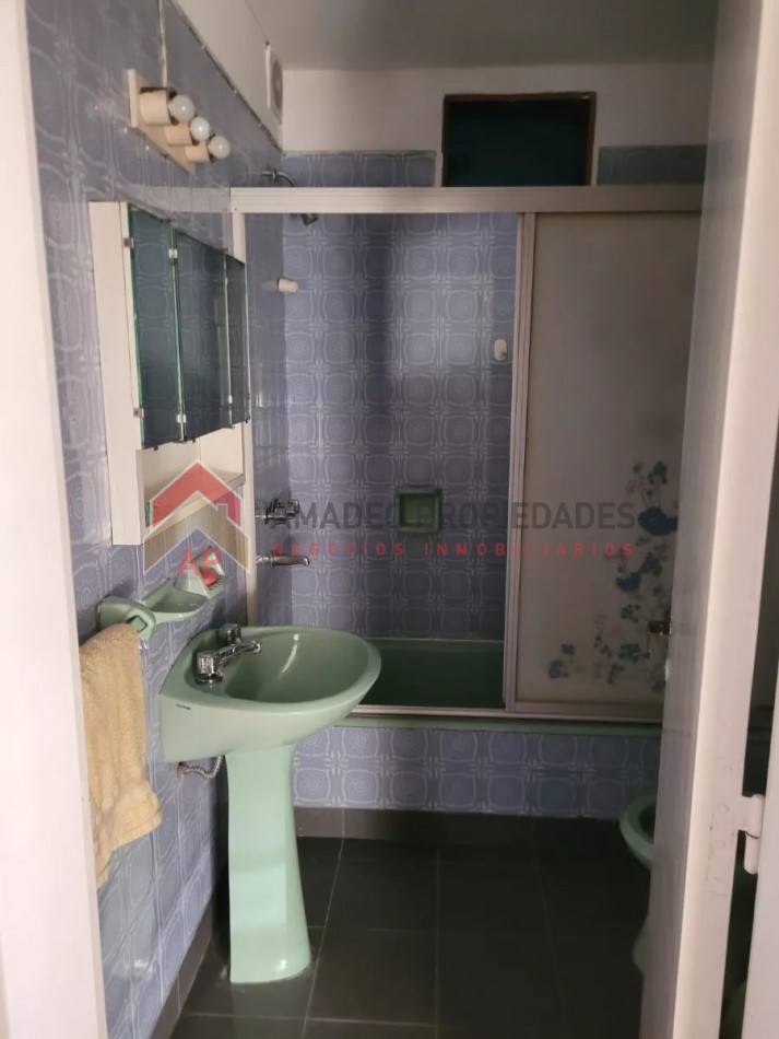 Dpto semipiso 3 amb con balcon al frente, apto credito. Excelente ubicacion: 20 de Septiembre 2989, Lanus Oeste