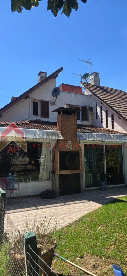 Casa 3 amb con jardin y parrilla, ubicado en Azul 298, Monte Grande