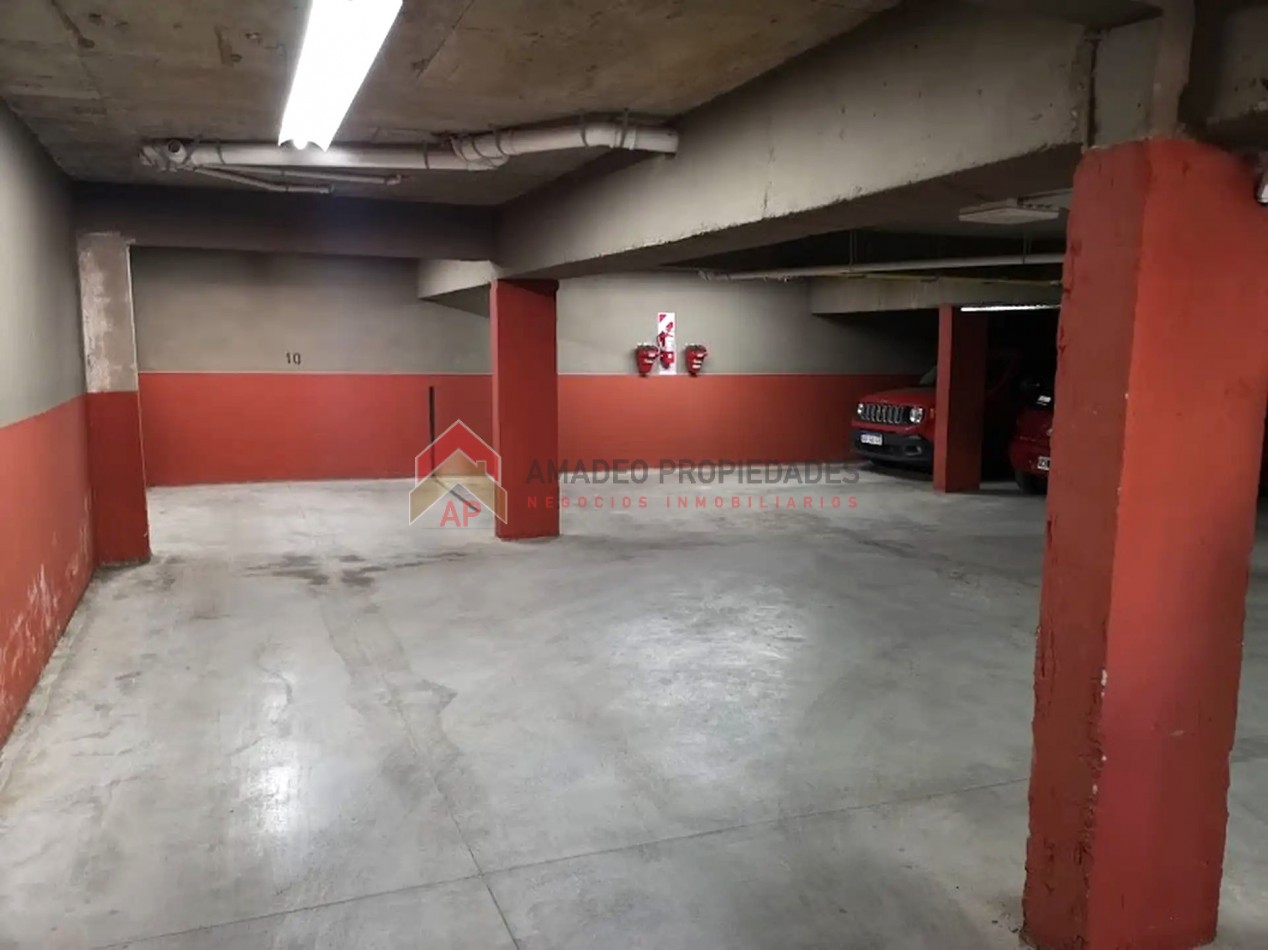 Cochera cubierta en subsuelo, ubicada en Rincon 540, Lomas de Zamora