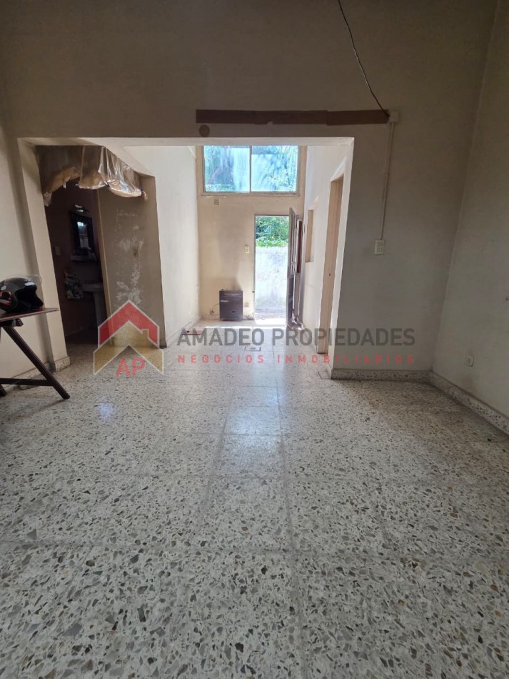 Ph 3 amb con patio en planta baja sin expensas. Muy buena ubicacion: Anchorena 945, Temperley