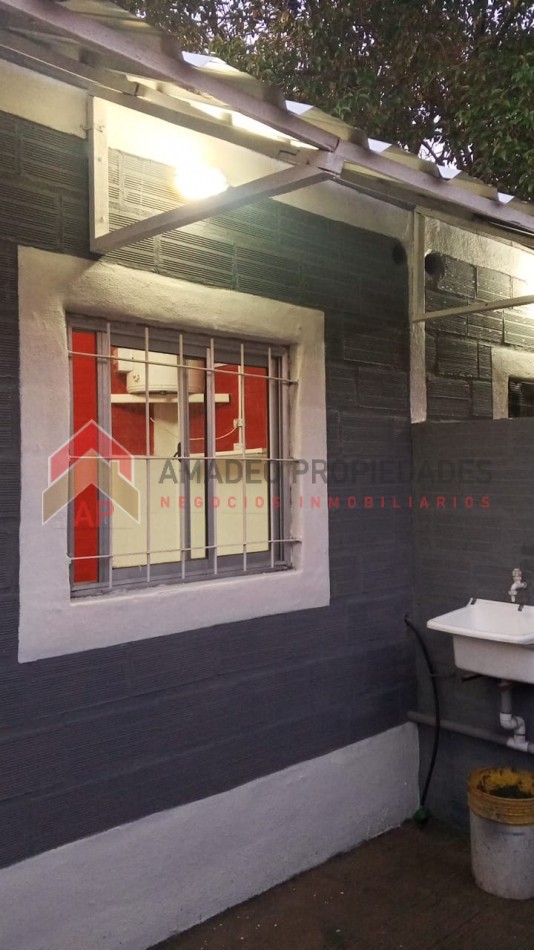Monoambiente c/ patio y parrilla, ph por pasillo, ubicado en Euskadi 835 Lomas de Zamora