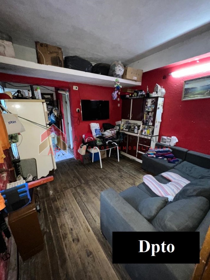 Casa con garaje, local y dpto, ubicado en Euskal Echea 107, Llavallol
