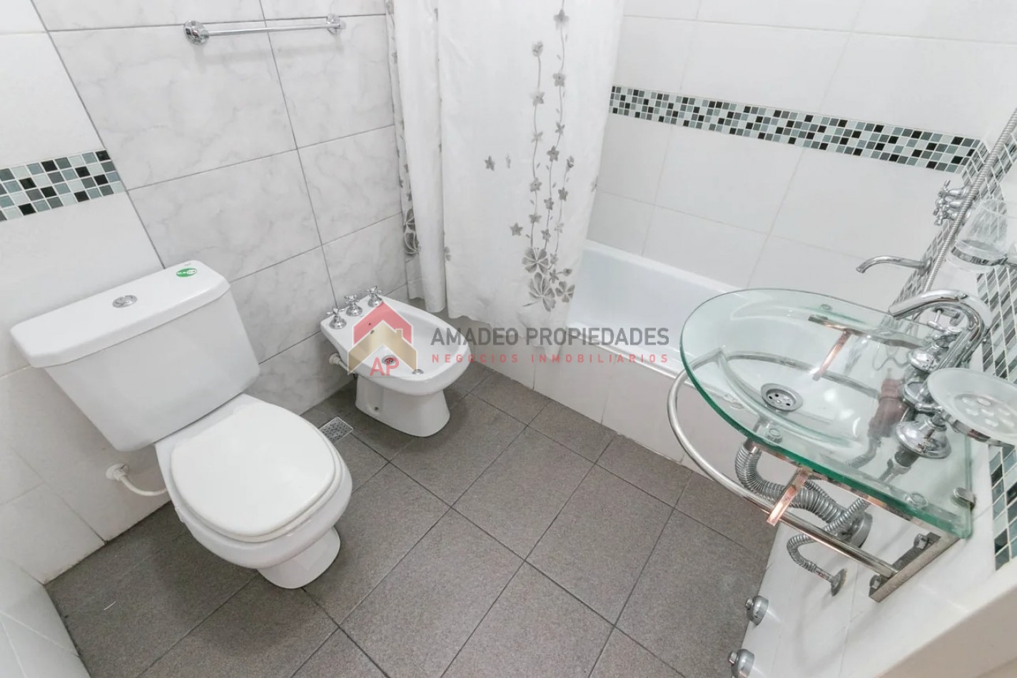Ph t/casa 5 amb con balcon y terraza mas dpto 2 amb en pb, ubicado en Itapiru 2500, Lanus Oeste