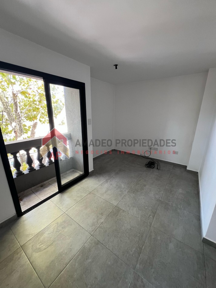 Dpto monoambiente APTO CREDITO con balcon de poca antiguedad en 2do piso, ubicado 25 de Mayo 191, Temperley