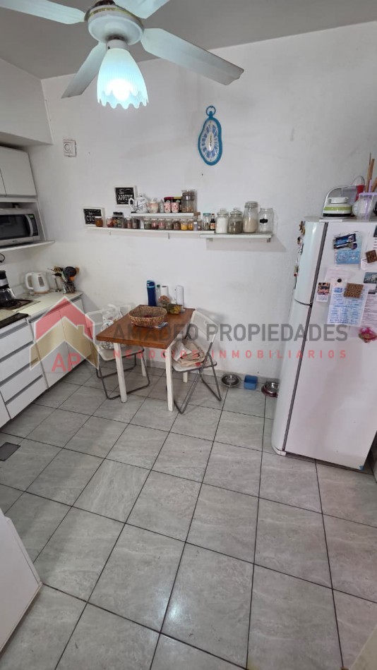 Hermosa casa 3 amb con jardin y parrilla. Ubicada en Azul 298, Monte Grande