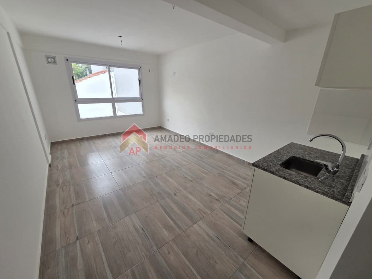 OPORTUNIDAD: Monoambiente a estrenar contrafrente en 2° piso. Excelente ubicacion: Pedernera 279, Lomas de Zamora