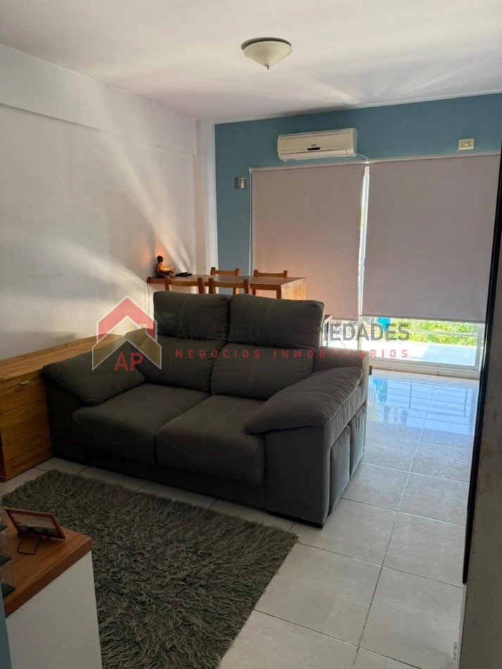 Dpto 2 amb con balcon al frente. Semi piso de poca antiguedad. Excelente ubicacion: Maspero 166, Remedios de Escalada