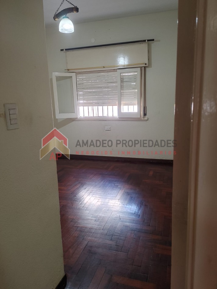 Excelente PH al frente tipo casa 3 amb ubicado en Carlos Tejedor 227 Lomas de Zamora