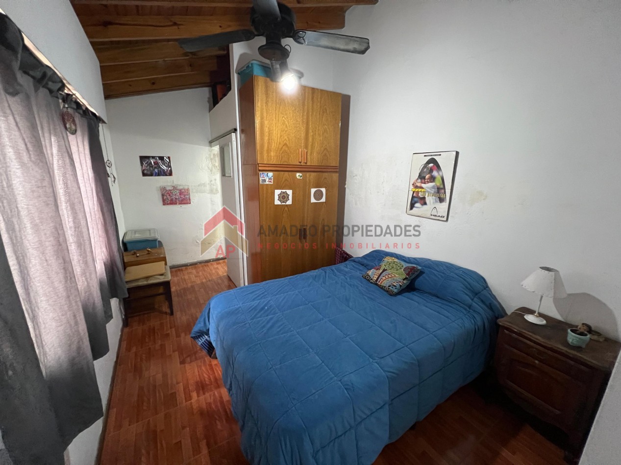 Casa 4 amb con cochera, patio y terraza. Ubicada en Riobamba 900 Temperley